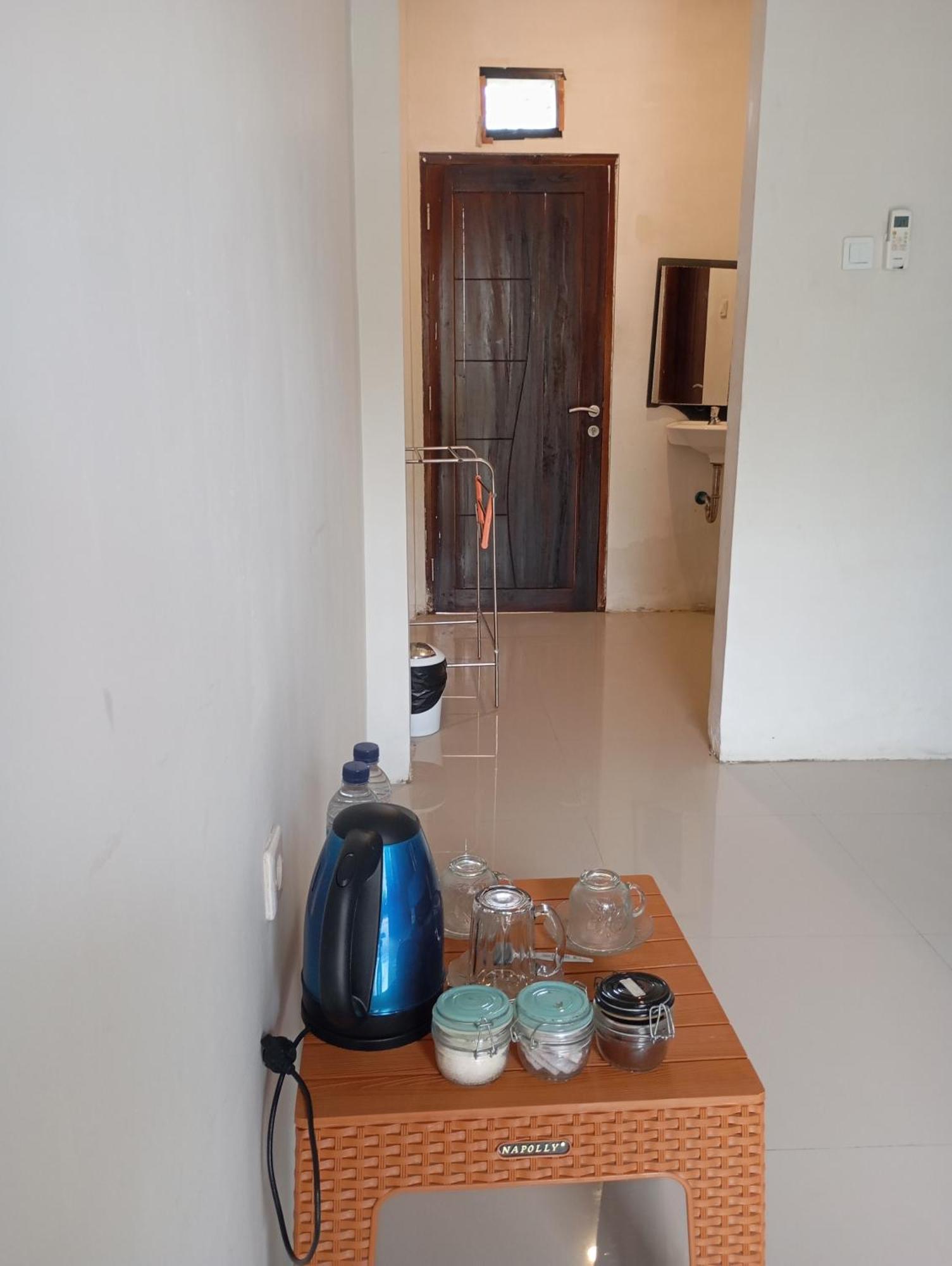 Wl Guesthouse Лабуан-Баджо Екстер'єр фото