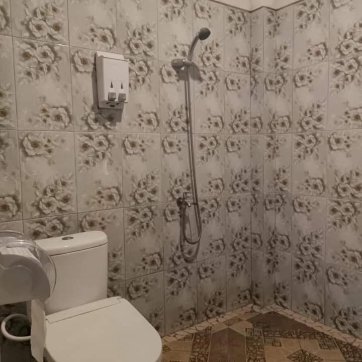 Wl Guesthouse Лабуан-Баджо Екстер'єр фото