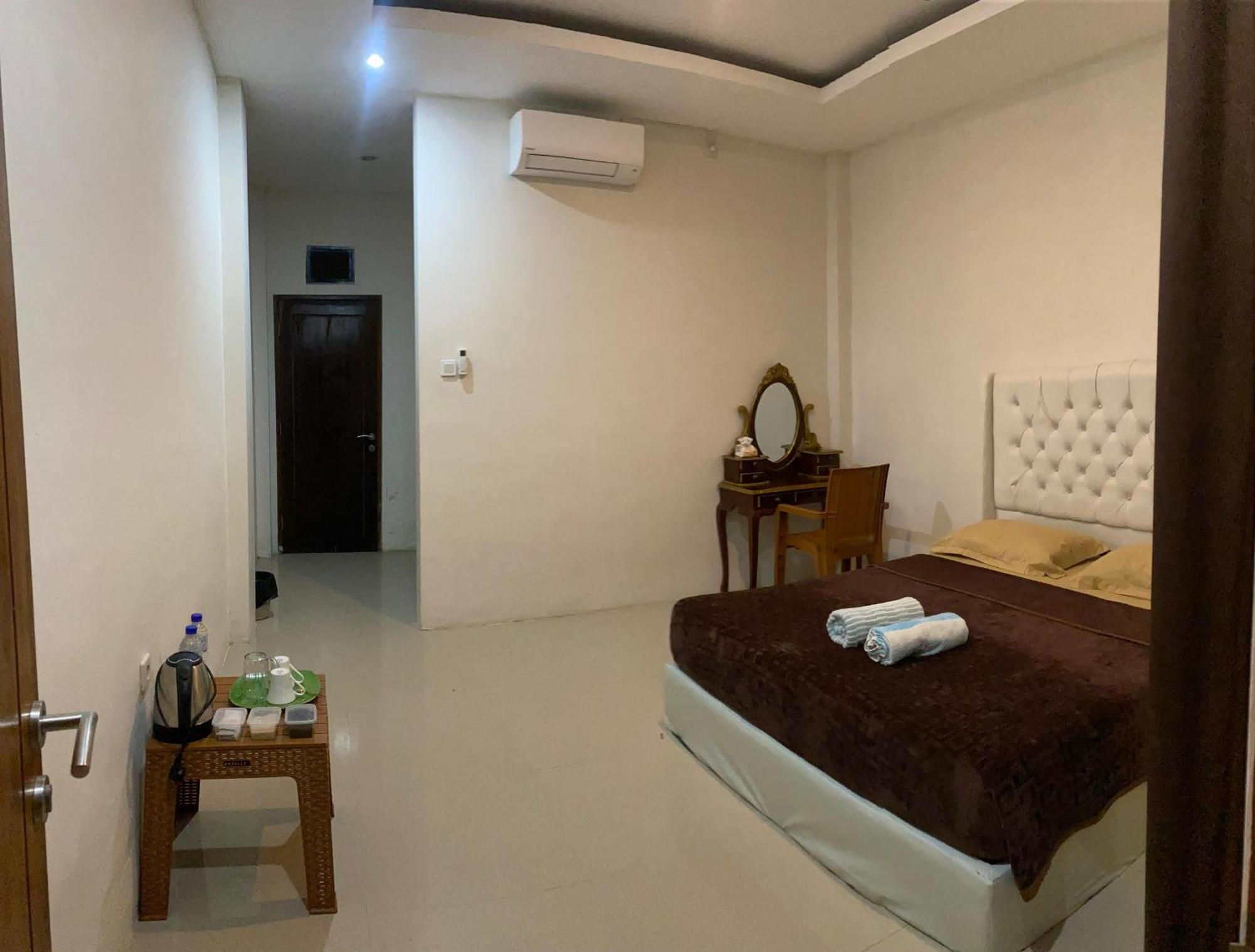 Wl Guesthouse Лабуан-Баджо Екстер'єр фото
