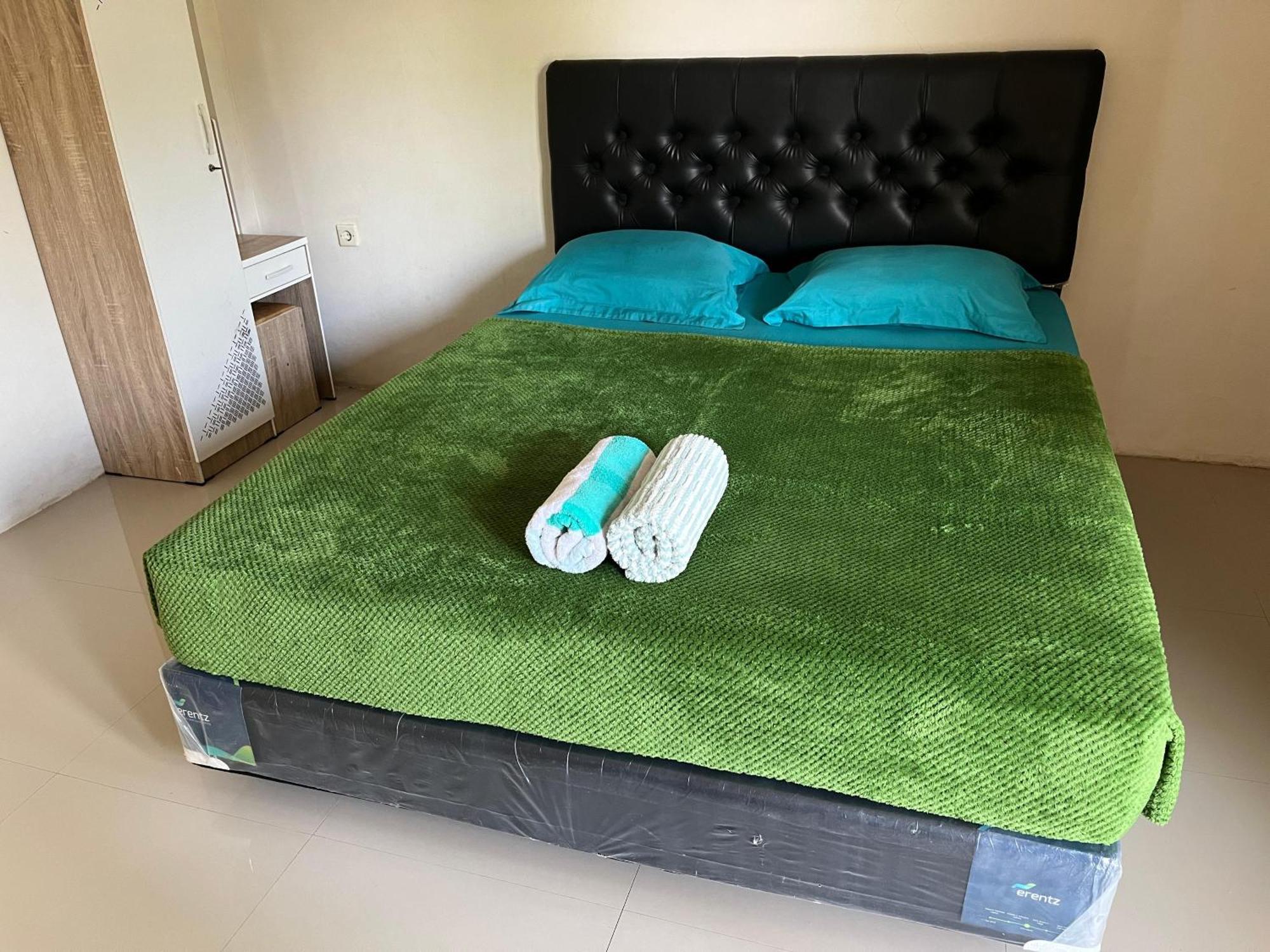 Wl Guesthouse Лабуан-Баджо Екстер'єр фото
